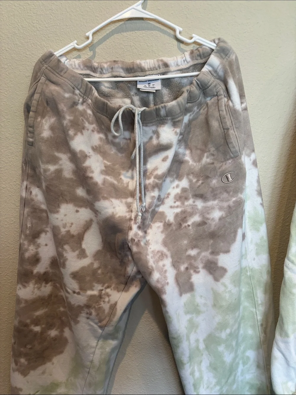 2X Champion Tie-Dye women’s Sweatpants & Hoodie SET- Taupe & Light Green